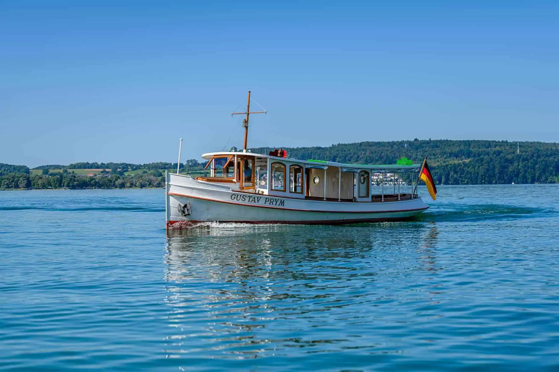 Gustav-Prym-Motor-Fahrgastschiff-Charter-Überlingen-KDS_8201-Verbessert-RR